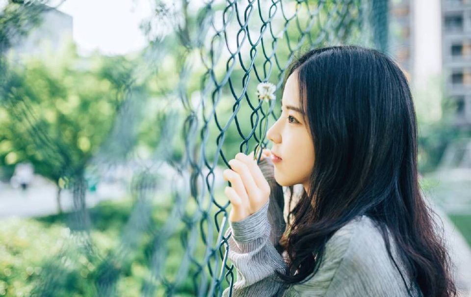 没有长篇大论的友情语录，只有见面时的无话不谈和开怀大笑。